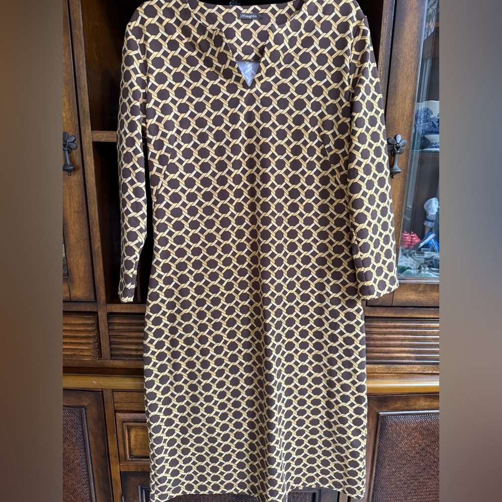 J.McLaughlin Carly Catalina Cloth Midi Dress. EUC.Size S. 3/4 sleeve.Split Neck